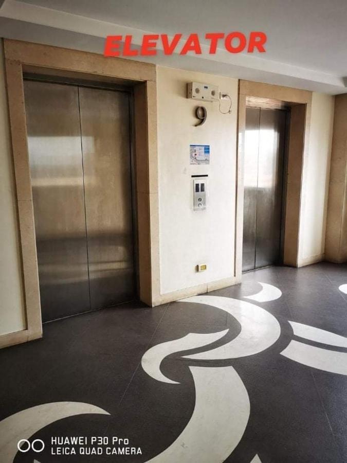 Staycation Condotel @150Newport Pasay City Manilla Buitenkant foto
